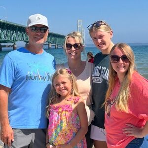 Meet your Posher, Niki